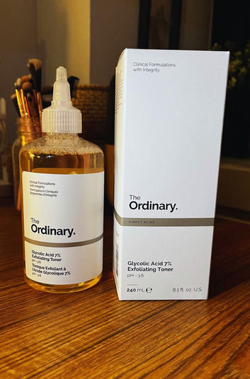 The Ordinary Glycolic Acid 7% Toning Solution – Exfoliating Face Toner for Radiant Skin, Removes Dead Skin Cells, Brightens & Smoothens, 240ml
